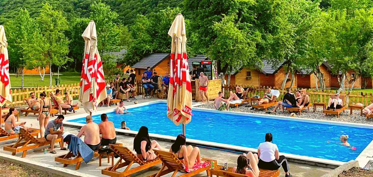 ホテル Rafting Centar Rt フォチャ エクステリア 写真